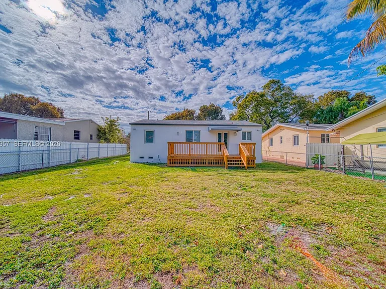 4345 SW 5th Ter — Photo 26