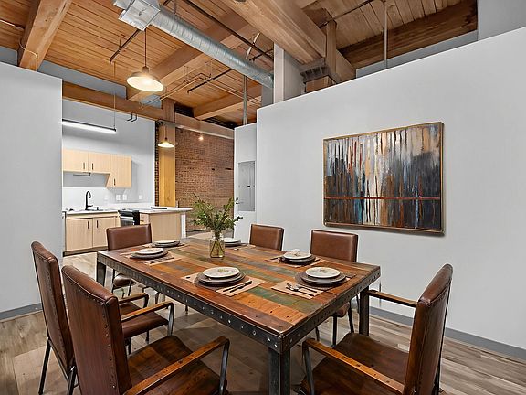 4th image of 1601 Walnut St APT 409