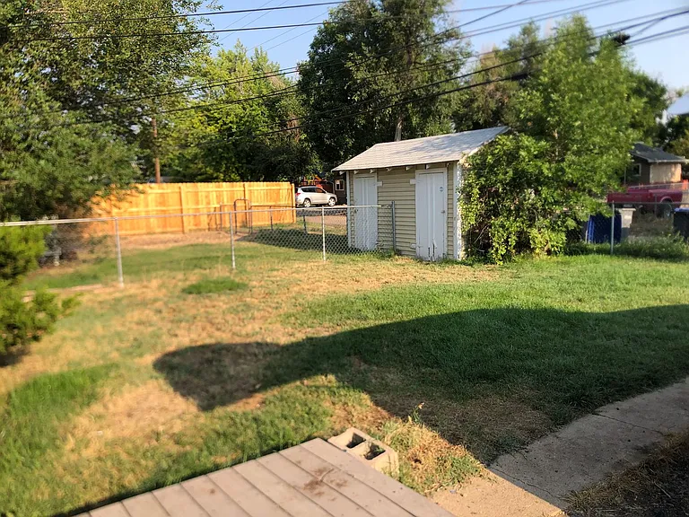 303 W Geneseo St #A — Photo 12
