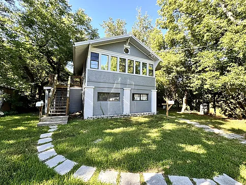 2613 Green St Photo 1