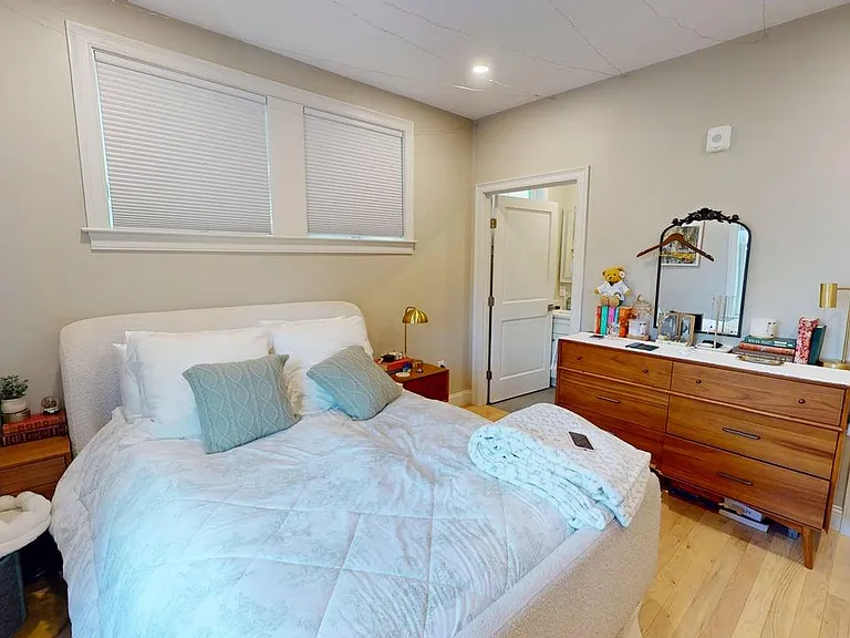 103 Hooker St #1 — Photo 4