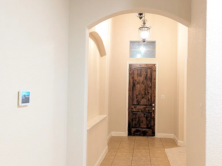 8717 Domingo Dr — Photo 22