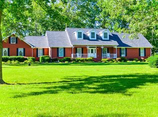 4000 Paradise Dr, Fayetteville, TN 37334