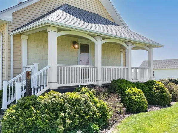 42 N 2900 East Rd, Hoopeston, IL 60942