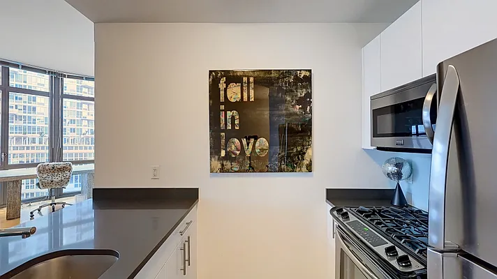 Rented by Charney Real Estate LLC | media 6