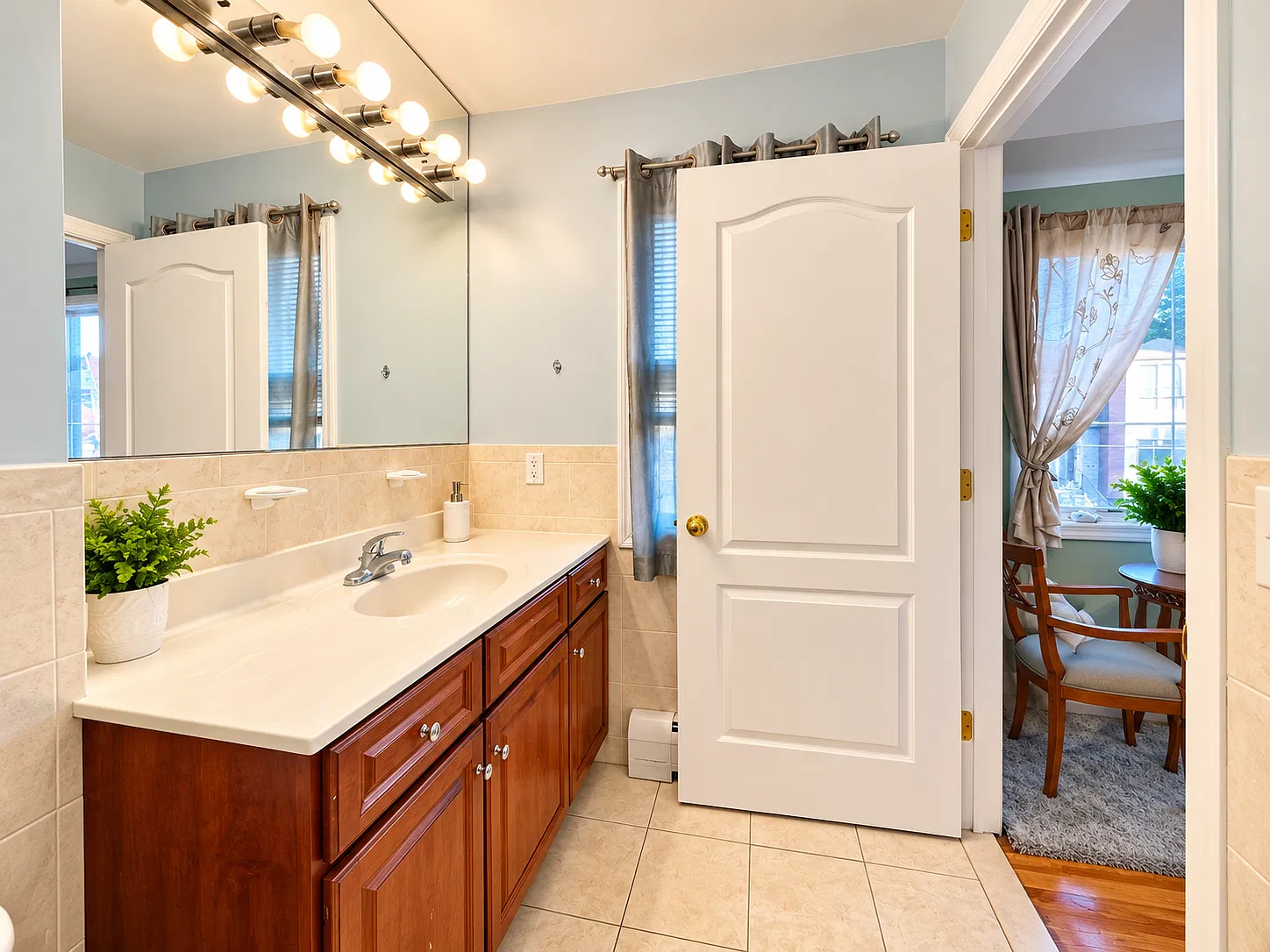 1 bed, 250 sqft, $1,200 — Photo 4