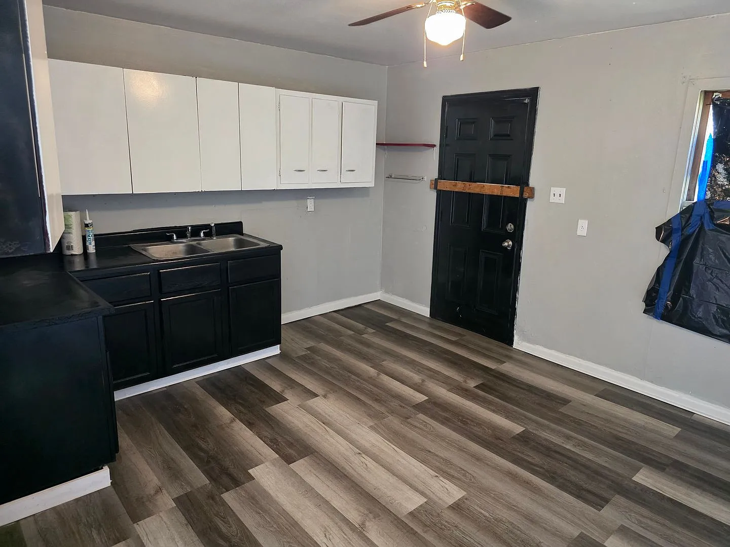 35 Westwood — Photo 3