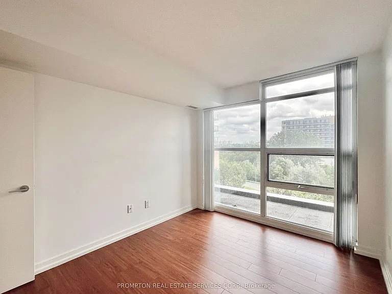 29 Singer Ct #309 — Photo 20