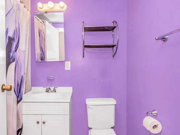 1035 Bryant Avenue image 24 of 37