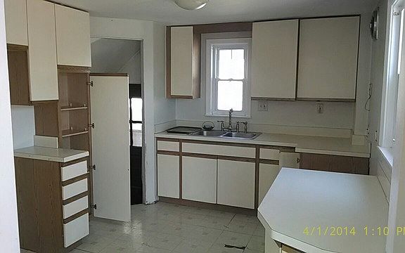 3rd image of 3739 S 56th Ct