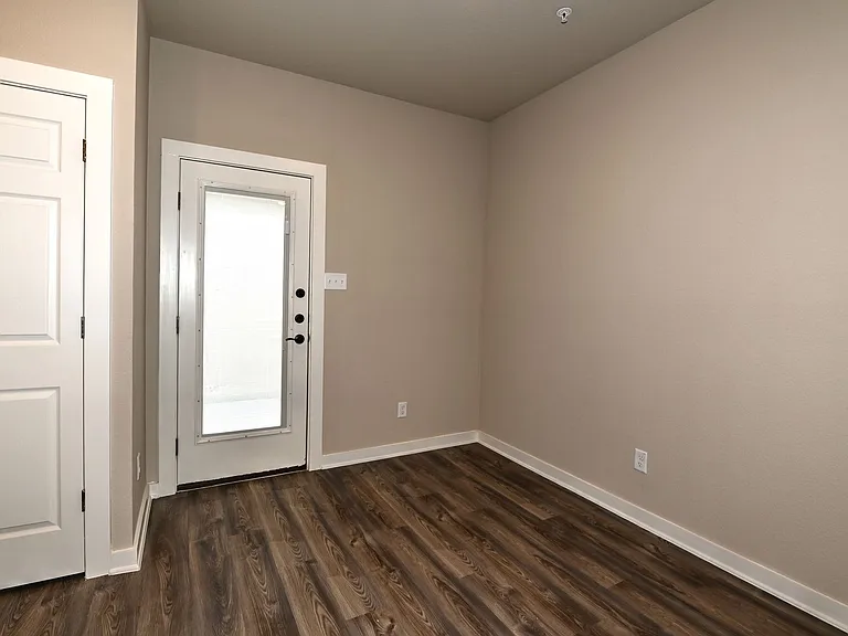 11318 Clearmine St — Photo 68
