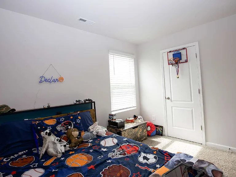413 Century Ln — Photo 43