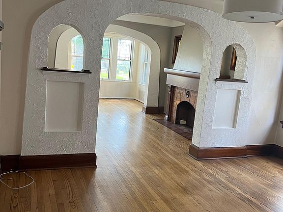 dining overlooking the family room