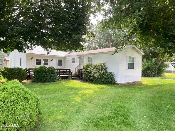 66 Plains Road, Cambridge, NY 12816