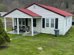 1016 Front St E, Coeburn, VA 24230