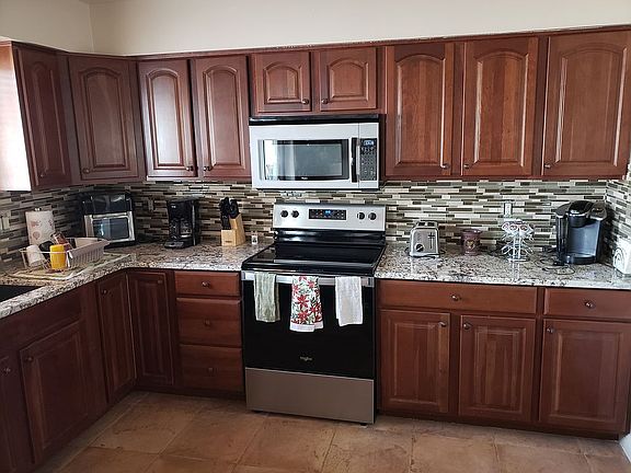 3rd image of 226 Saguaro Dr