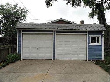 3rd image of 3088 W 146th St