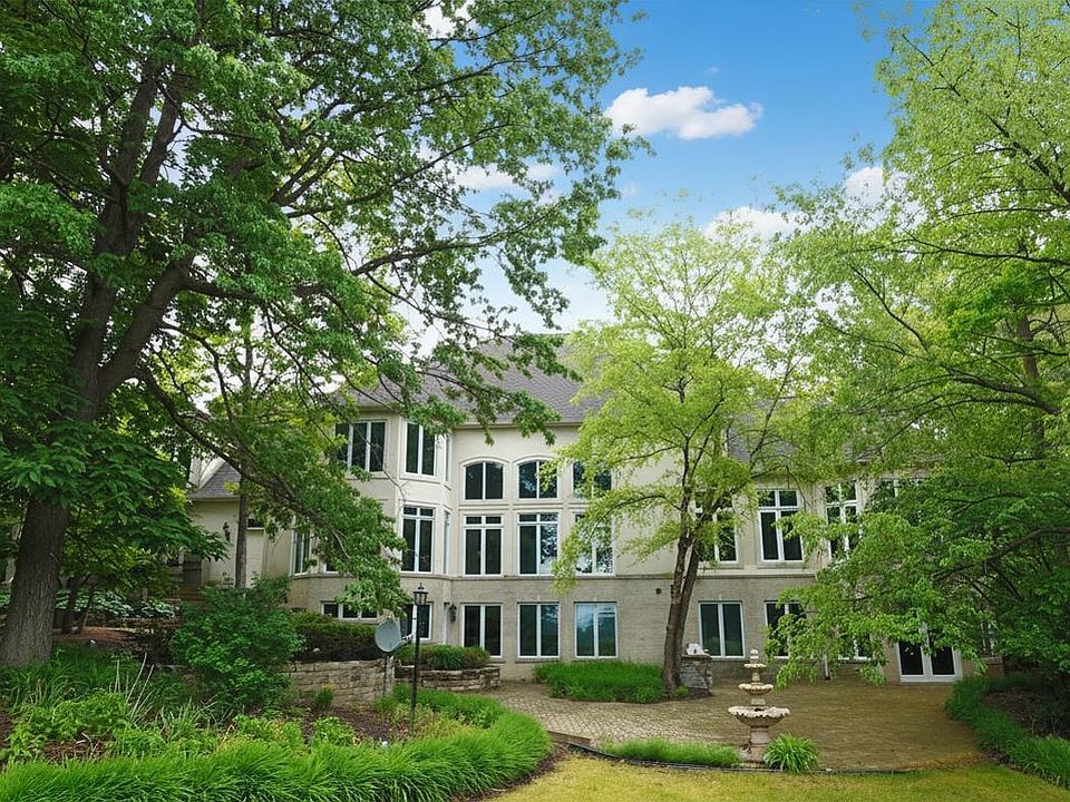 1st image of 364 Ledgewood Dr