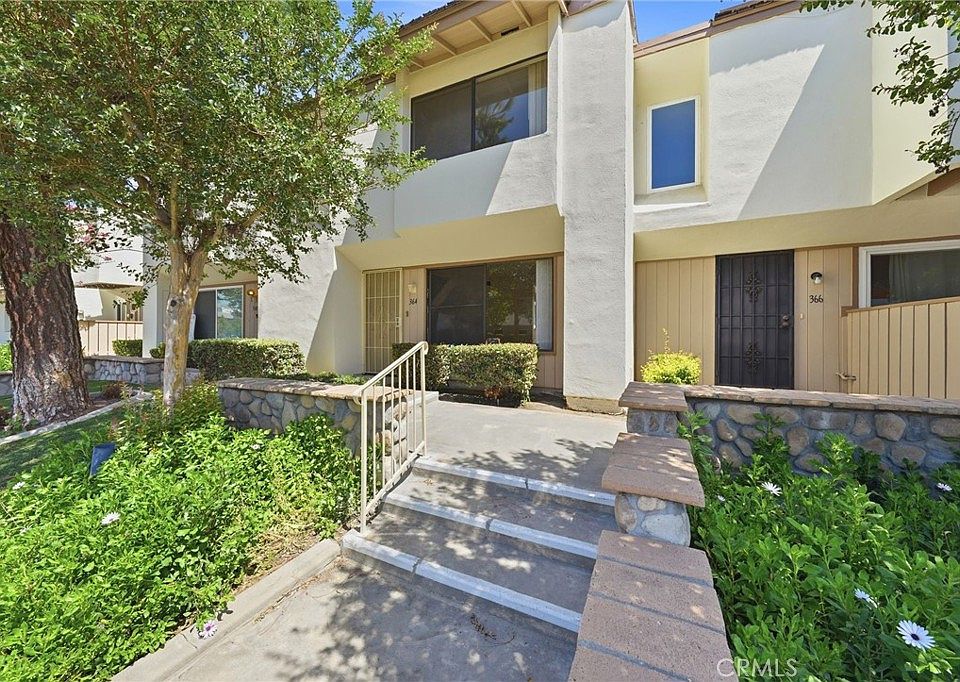 1st image of 364 Meadow Ct