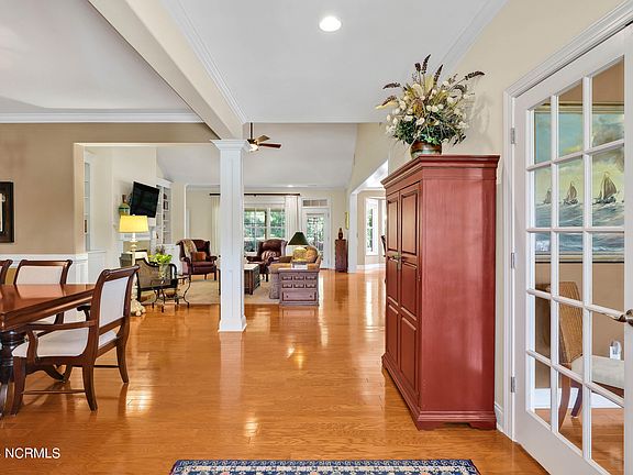 4th image of 2420 Belshaw Drive