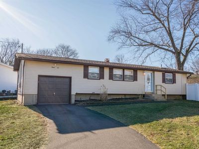 32 Buckskin Ln, Selden, NY, 11784