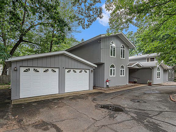 3rd image of 46107 Ely Ave