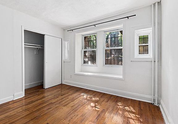 5th image of 1215 Dean St #1