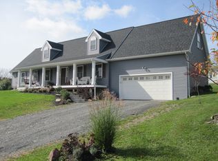 905 Anne Ln, Endicott, NY 13760