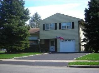 212 S Plainfield Ave, South Plainfield, NJ 07080