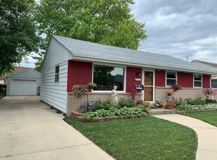 511 W Armour Ave, Milwaukee, WI 53207