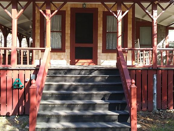 4th image of 6 Arlington Ave