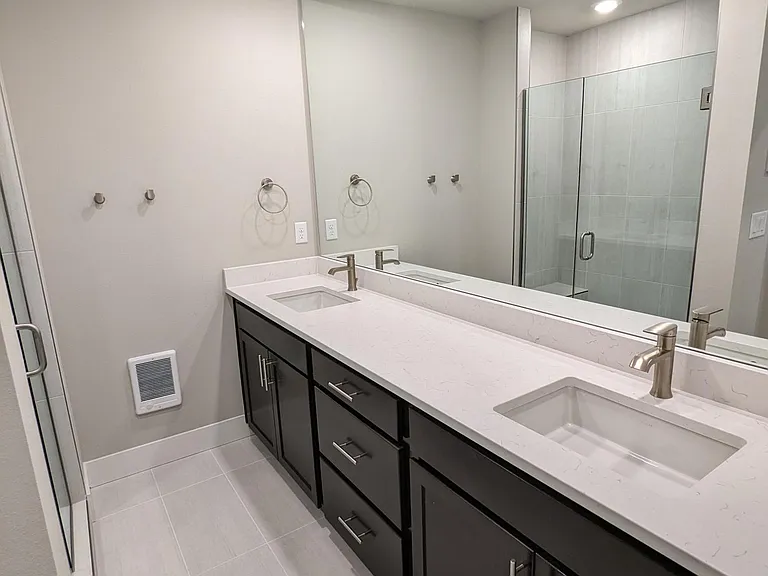 Master Ensuite Bathroom