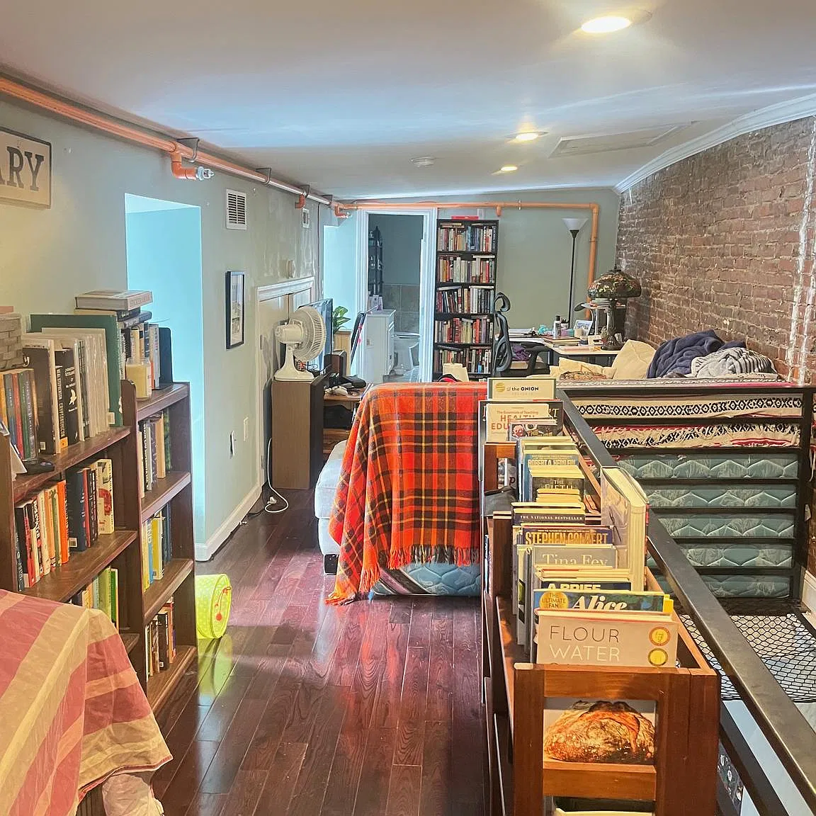 3 bed, 2.0 bath, 900 sqft, $1,850 — Photo 4