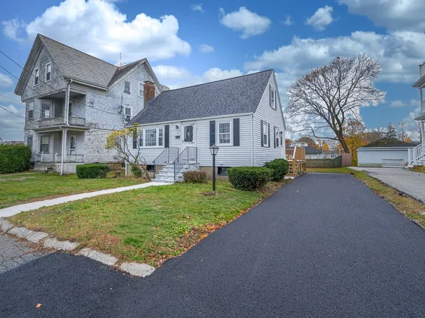 24 Oak St, Brockton, MA 02301