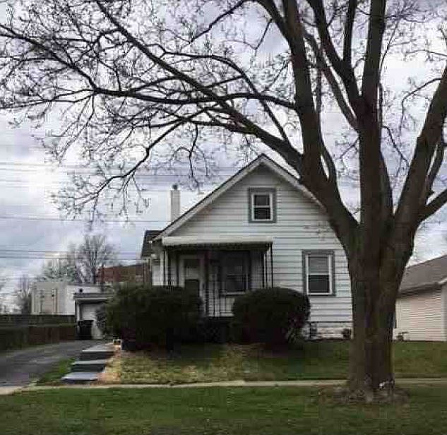 1st image of 418 Adams St