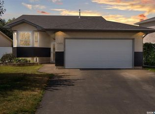 1355 N Maple Leaf Cres, Regina, SK S4X4J4