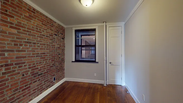 Rented by Bond New York | media 15