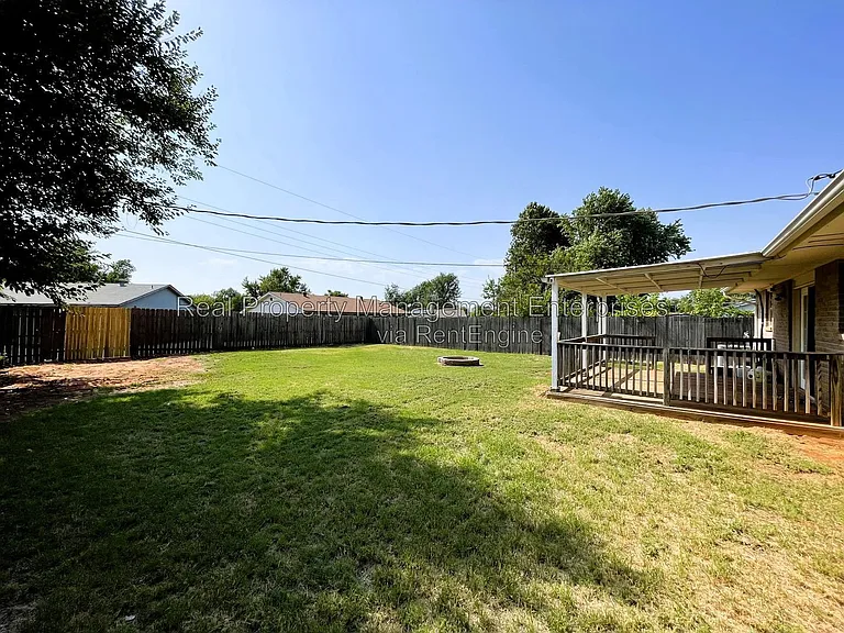 609 S Meadow Ln — Photo 22