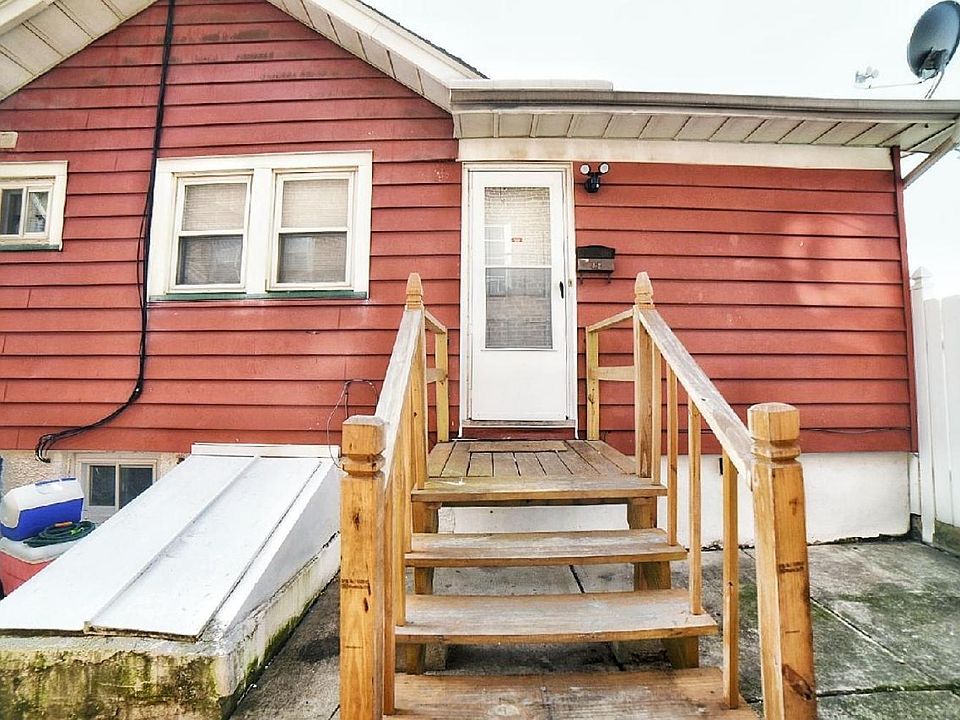 1st image of 473 Washington Ave #2