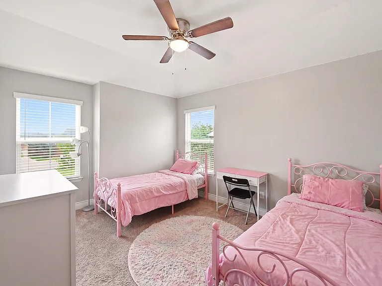 6813 Concho Crk — Photo 24