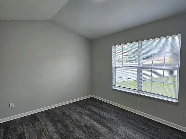 2319 Layton Park Dr — Photo 11