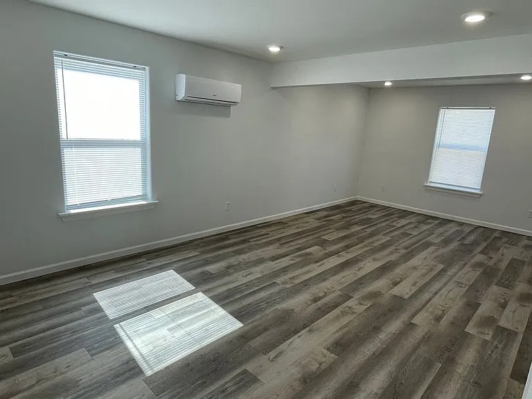 413 Doxey St #2 — Photo 10