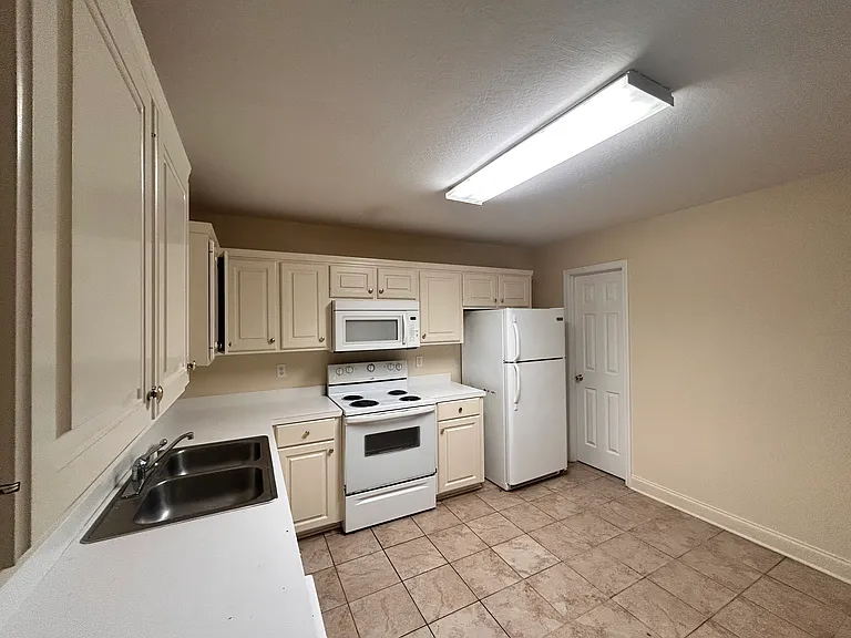189 N Wind Ridge Ln #A — Photo 5