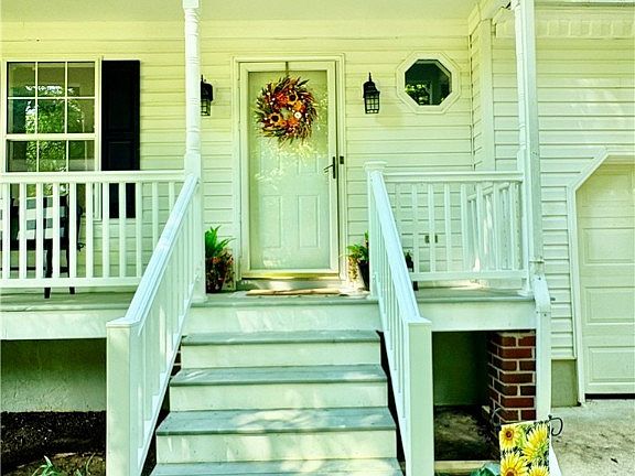 2nd image of 6315 Farmers Dr