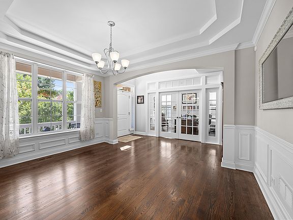 4th image of 1354 35th St