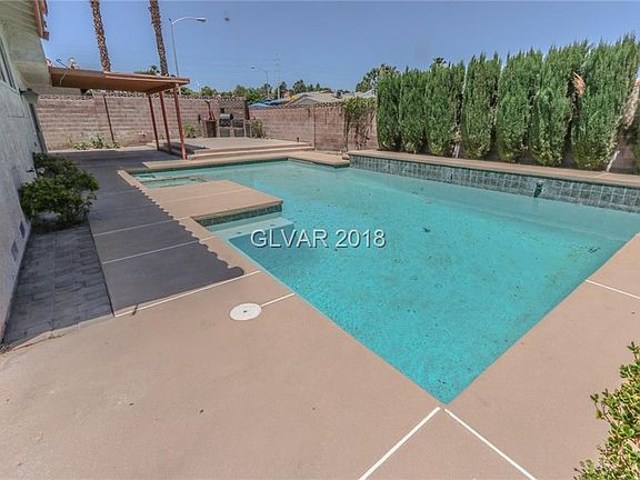 3rd image of 3464 Toquima Cir