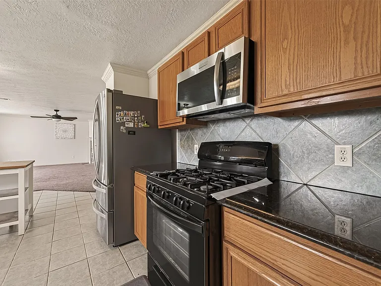 11002 Heron Nest St — Photo 22