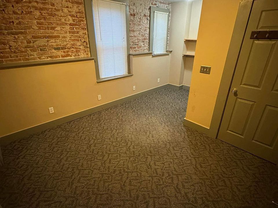 Building Photo 3
