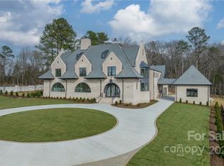 8011 Litaker Manor Ct, Charlotte, NC 28270