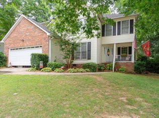 8 Harrow Ct, Mauldin, SC 29662